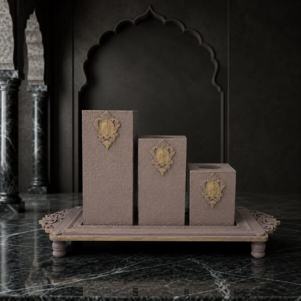 Brocade pillars